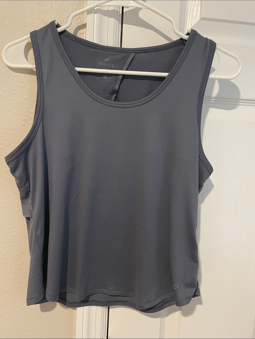 Freely Women's Slate Gray Athletic Tank Top